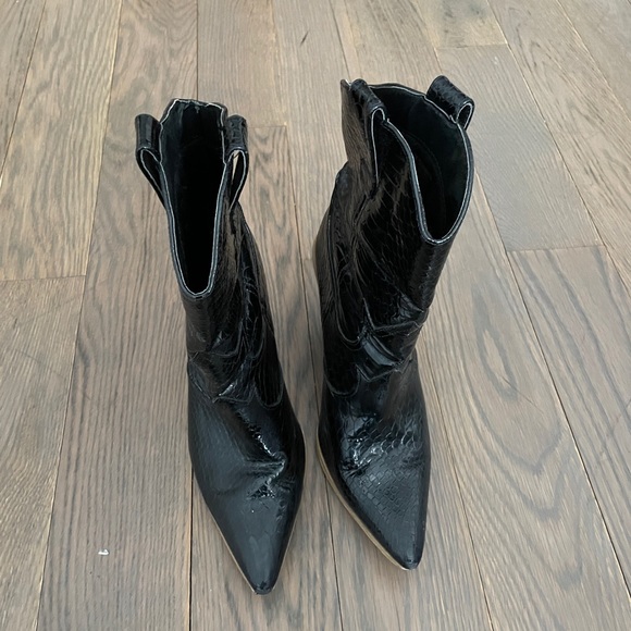 Cape Robbin Western Wedge Heeled Booties - Picture 8 of 8